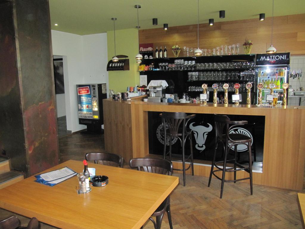 奥洛穆茨 杜姆旅馆酒店 外观 照片